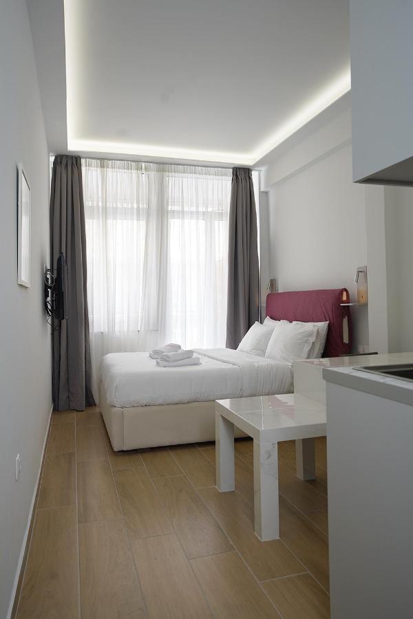 Tip - Top Suites Афіни Екстер'єр фото